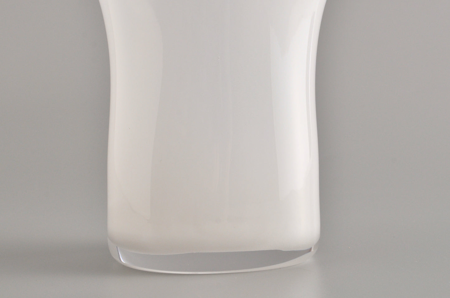 kasumi vase S ivory 3981