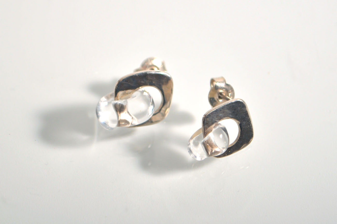 knot ピアス a00229