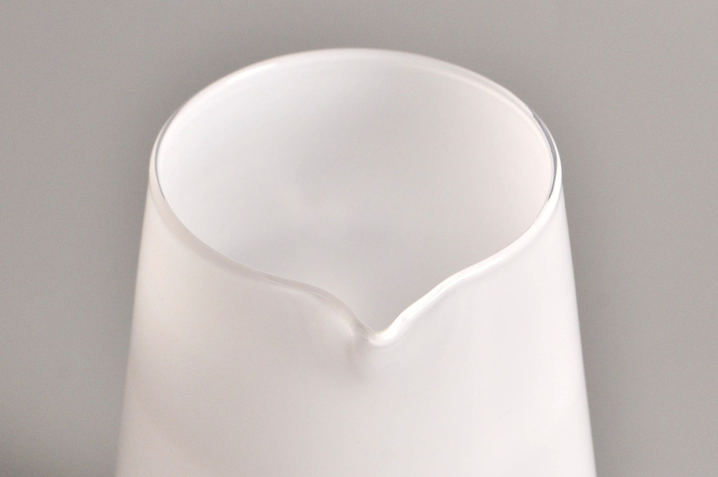 adelie white 5345