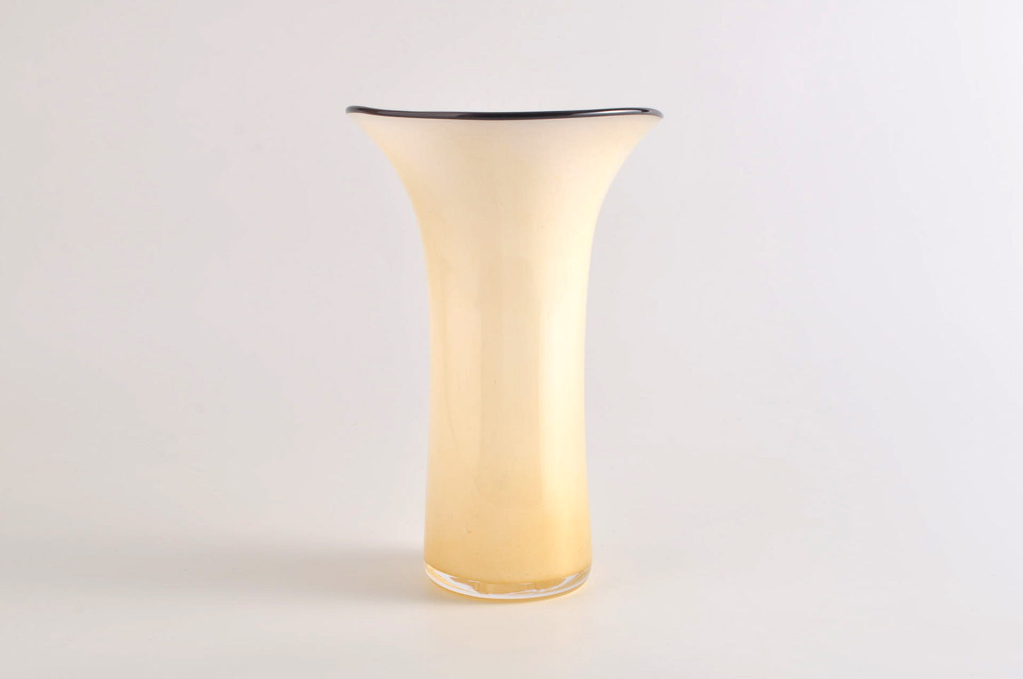 kasumi vase M sand beige 4190