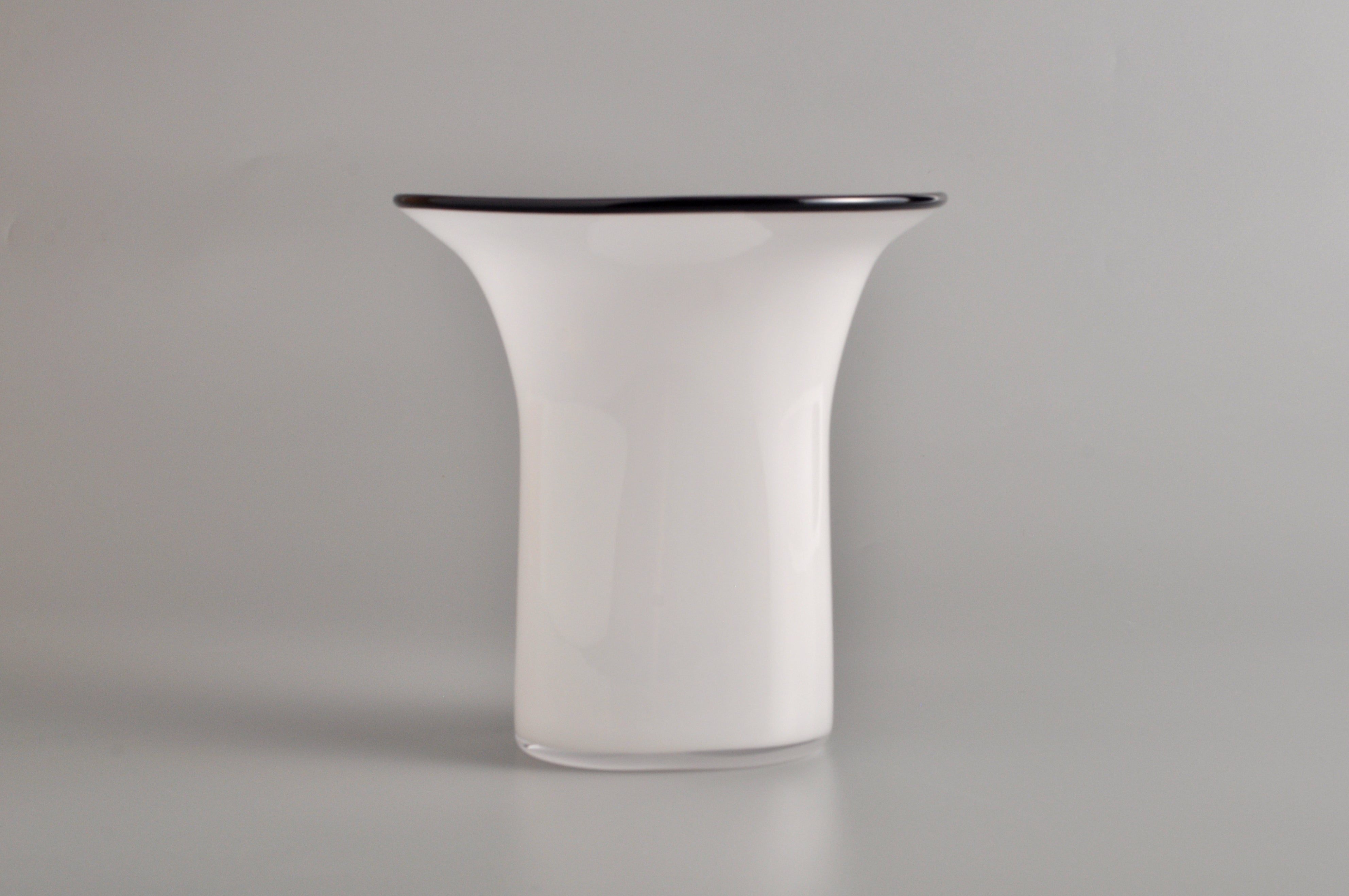 花瓶・フラワースタンド Fresco kasumi vase L ivory kasumi vase – fresco shop