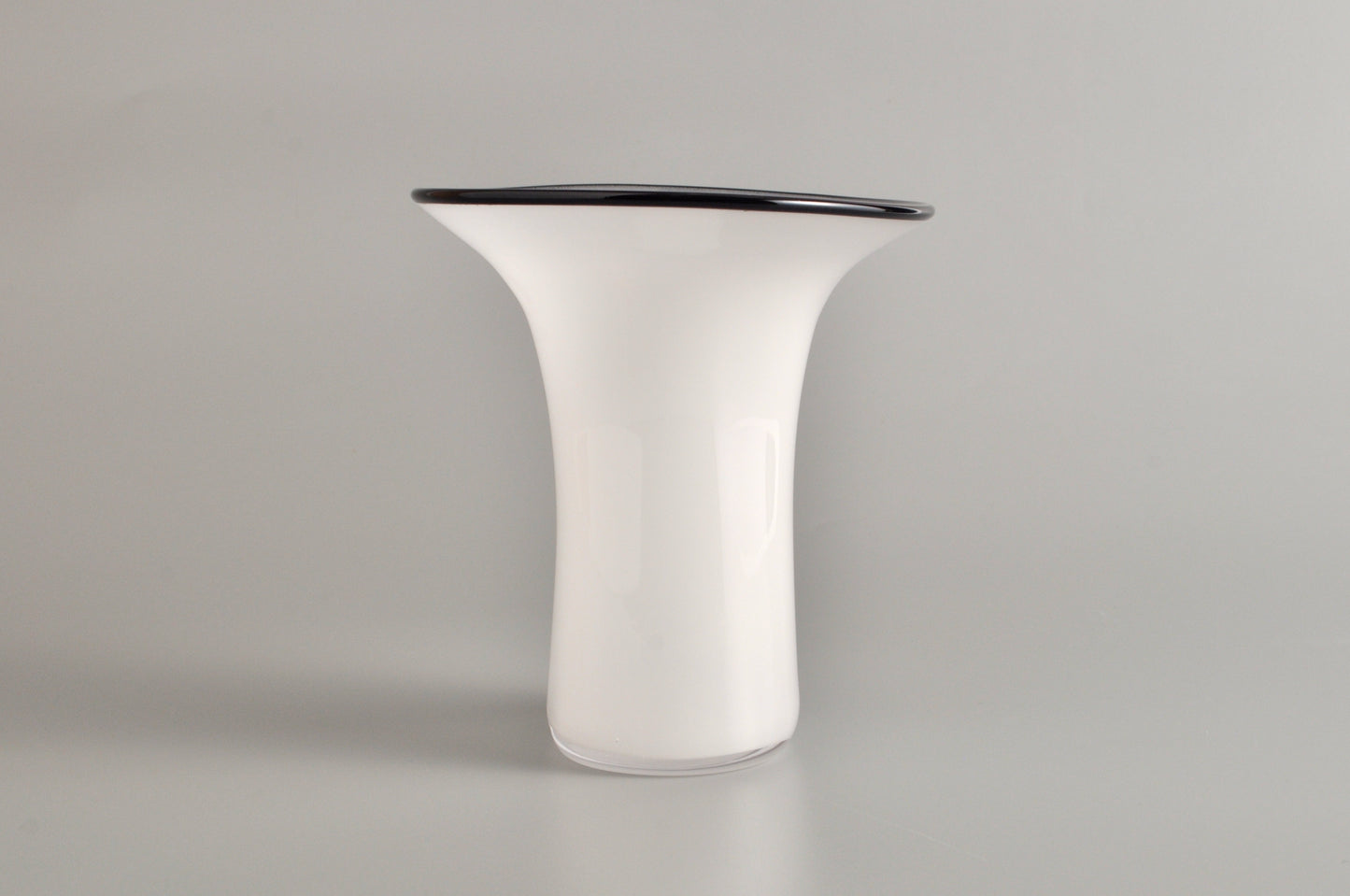 kasumi vase S ivory 3570