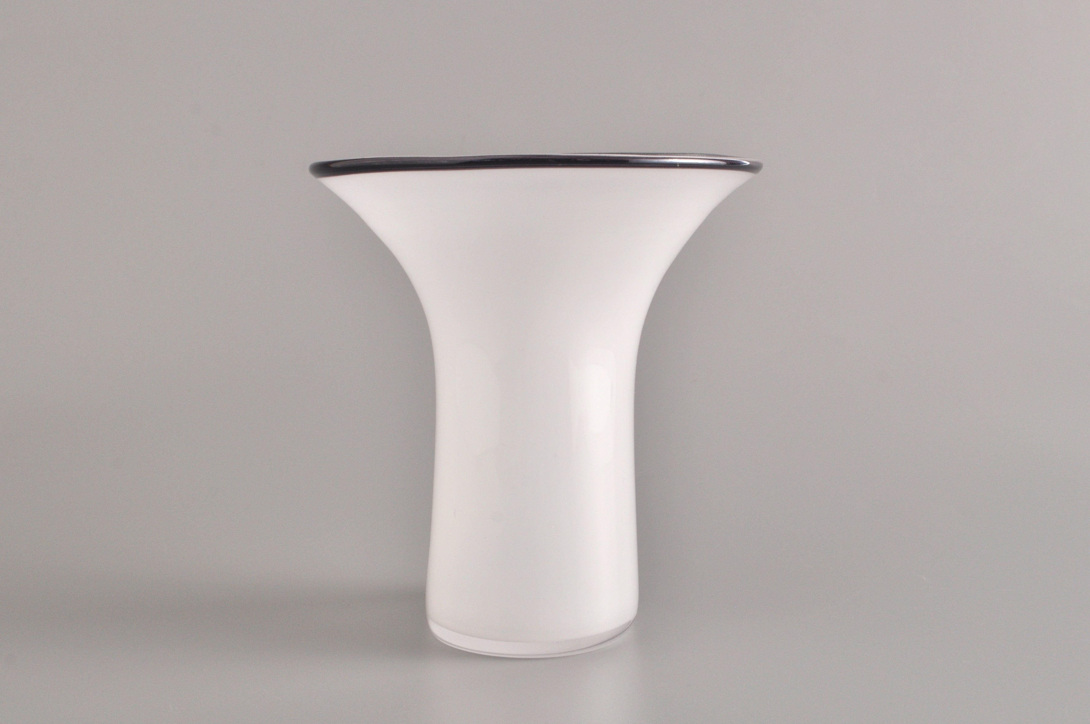 花瓶・フラワースタンド Fresco kasumi vase L ivory kasumi vase – fresco shop