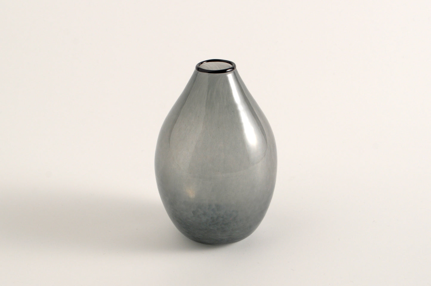 kasumi mini vase grey a00201