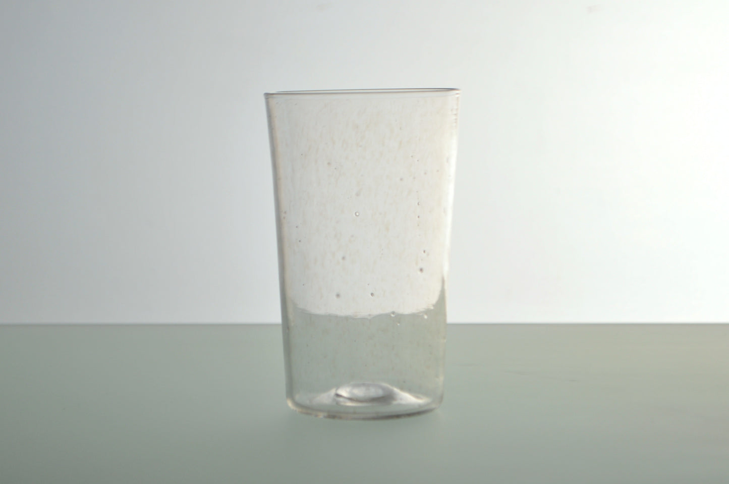 olive stained tumbler S 3389