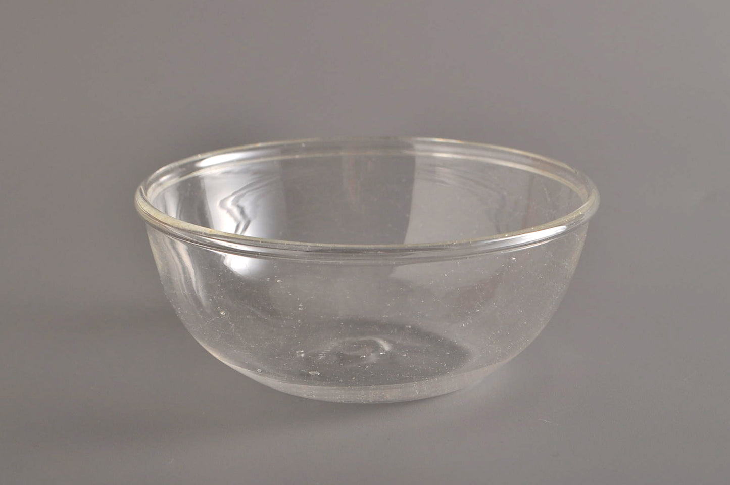 olive stained bowl S 3381