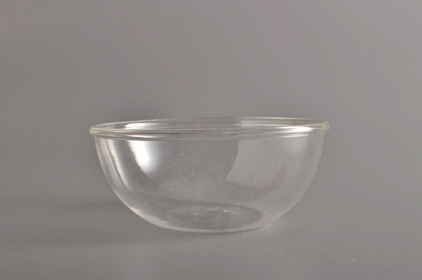 olive stained bowl S 3381