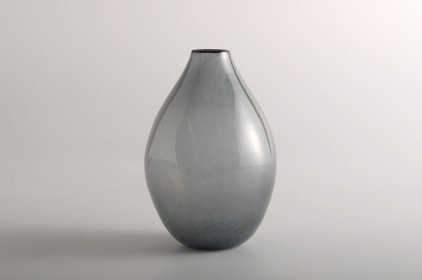 kasumi mini vase grey a00174