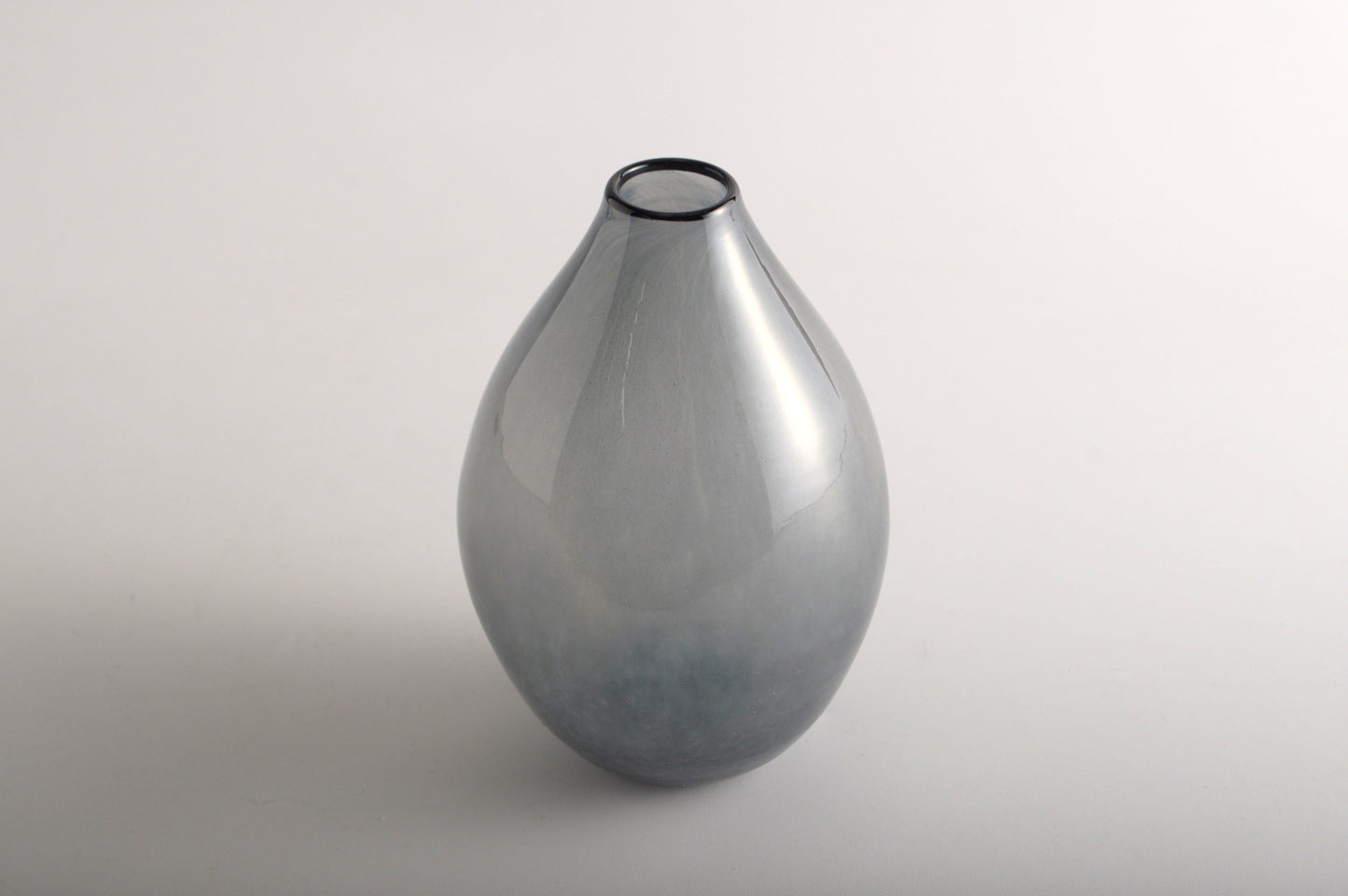 kasumi mini vase grey a00174